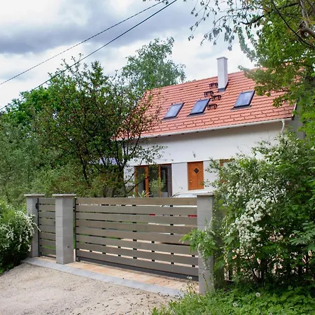Fuege Vendeghaz Sajkod * Tihany