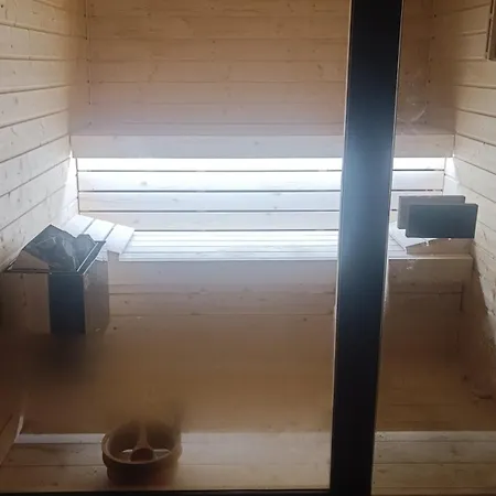 Fuege Vendeghaz Sajkod بيت للعطل