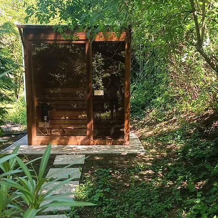 Fuege Vendeghaz Sajkod بيت للعطل