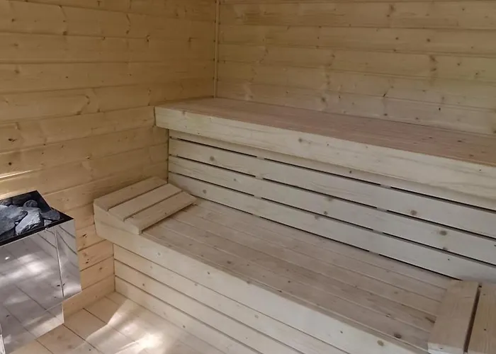 Fuege Vendeghaz Sajkod